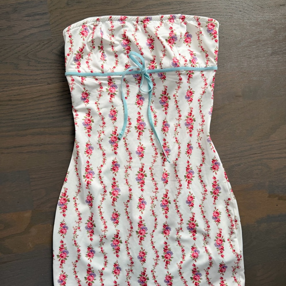 Edikted White Floral Dress
